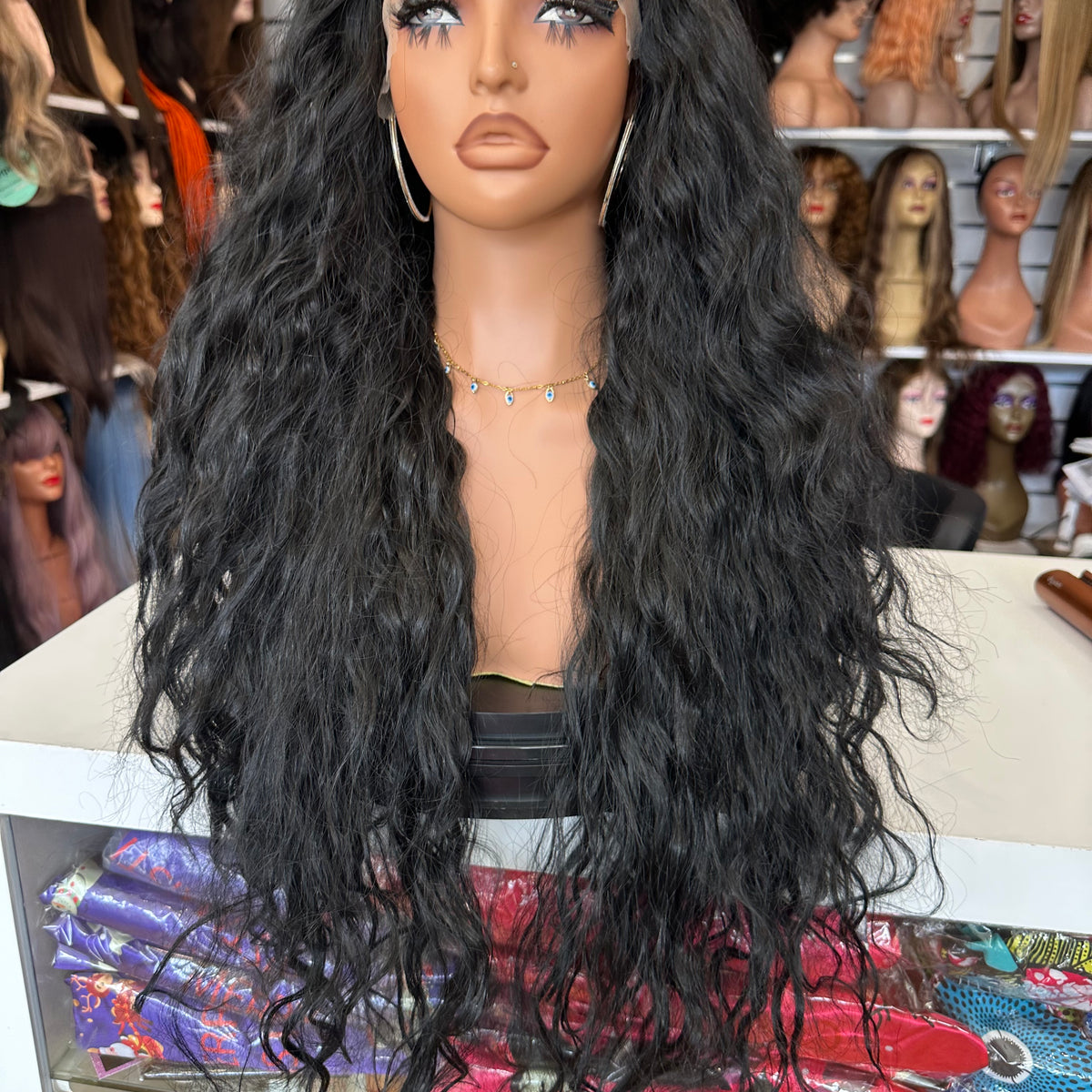 Dinnie Black – All About Braids and Hair Extensions